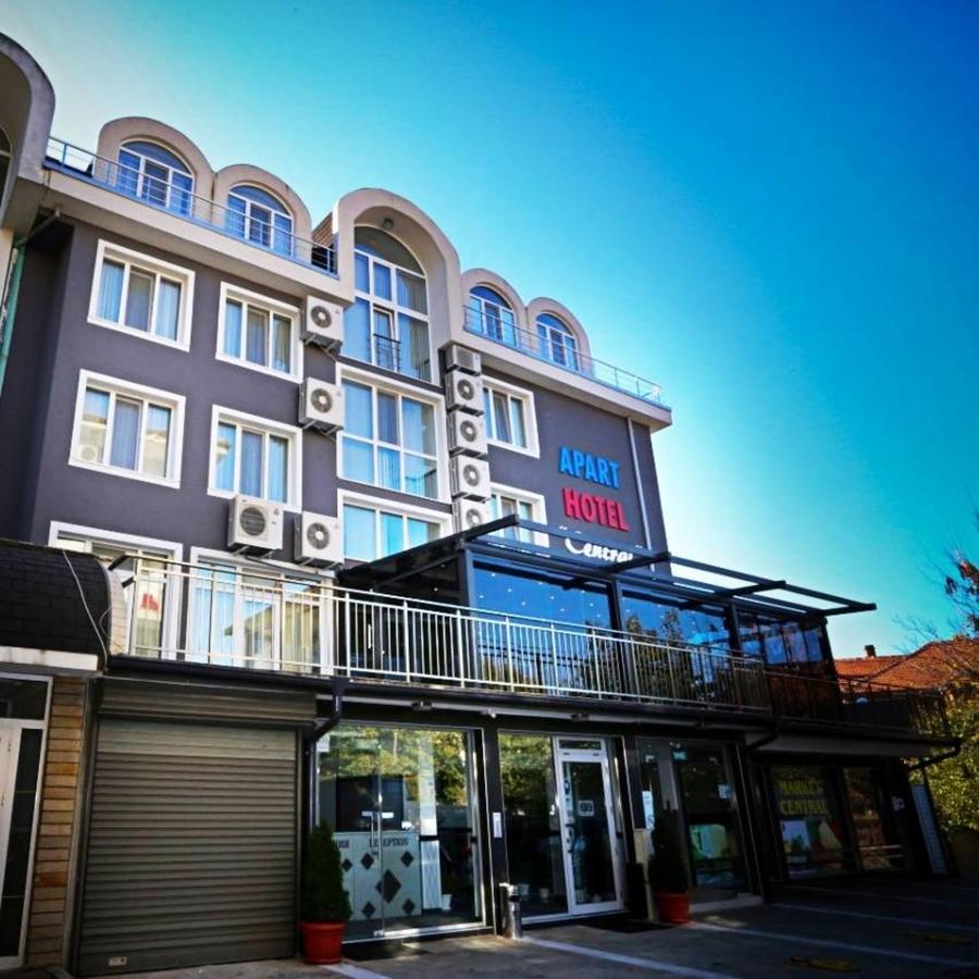 Apart Hotel Central Момчилград Экстерьер фото