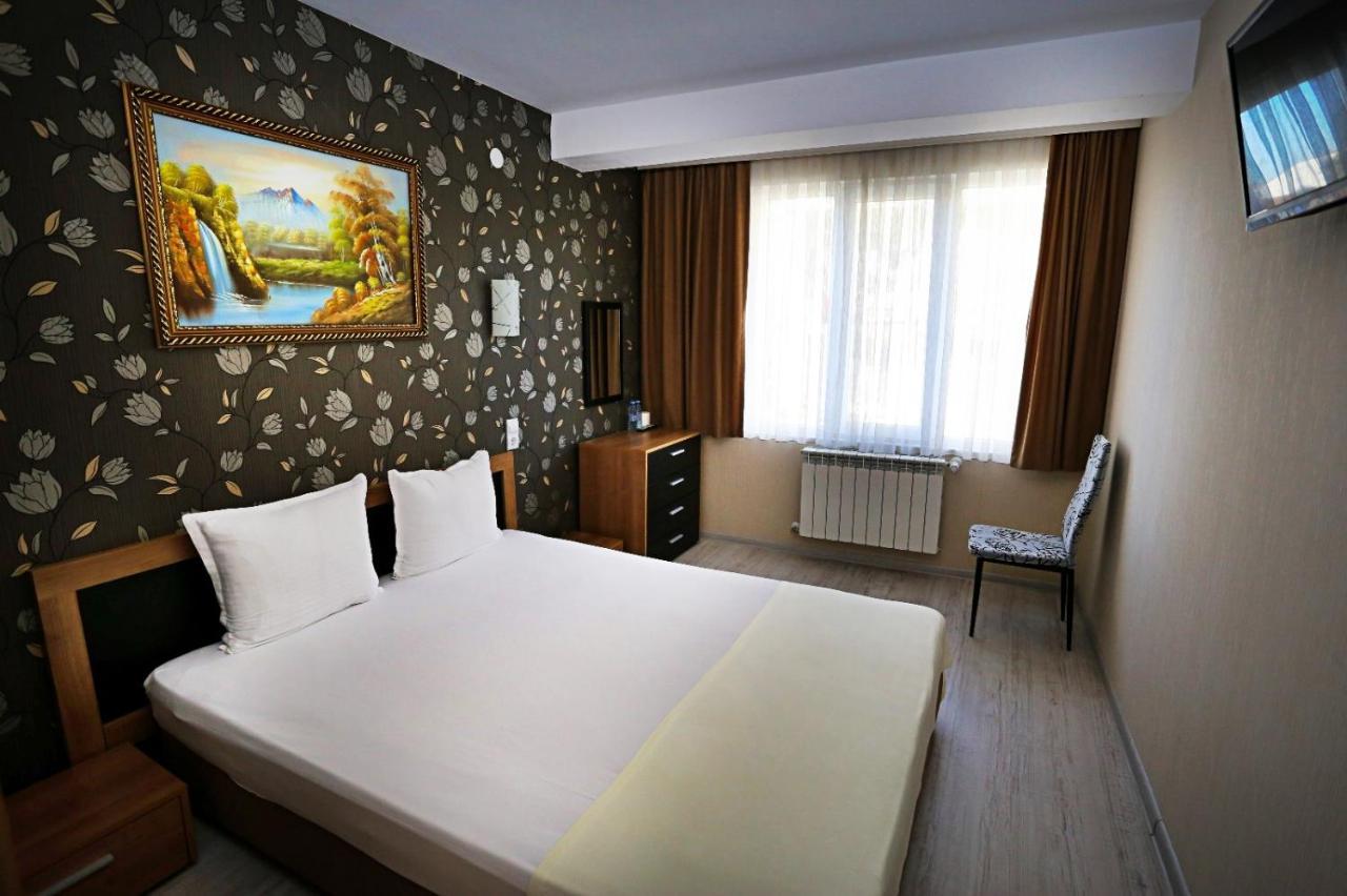 Apart Hotel Central Момчилград Экстерьер фото
